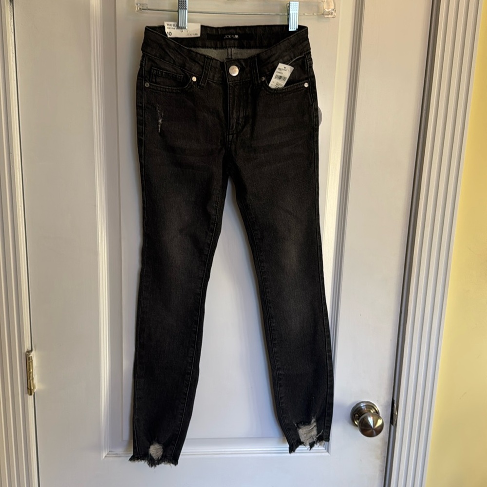 Girl’s NWT skinny Joe’s Jeans size 10